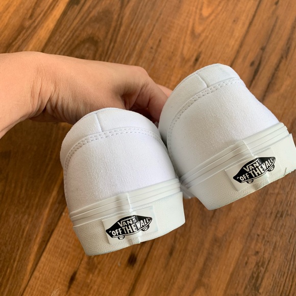Women’s White Vans 9.5 - Picture 5 of 9